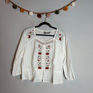 Vtg Boho floral embroidered button down blouse